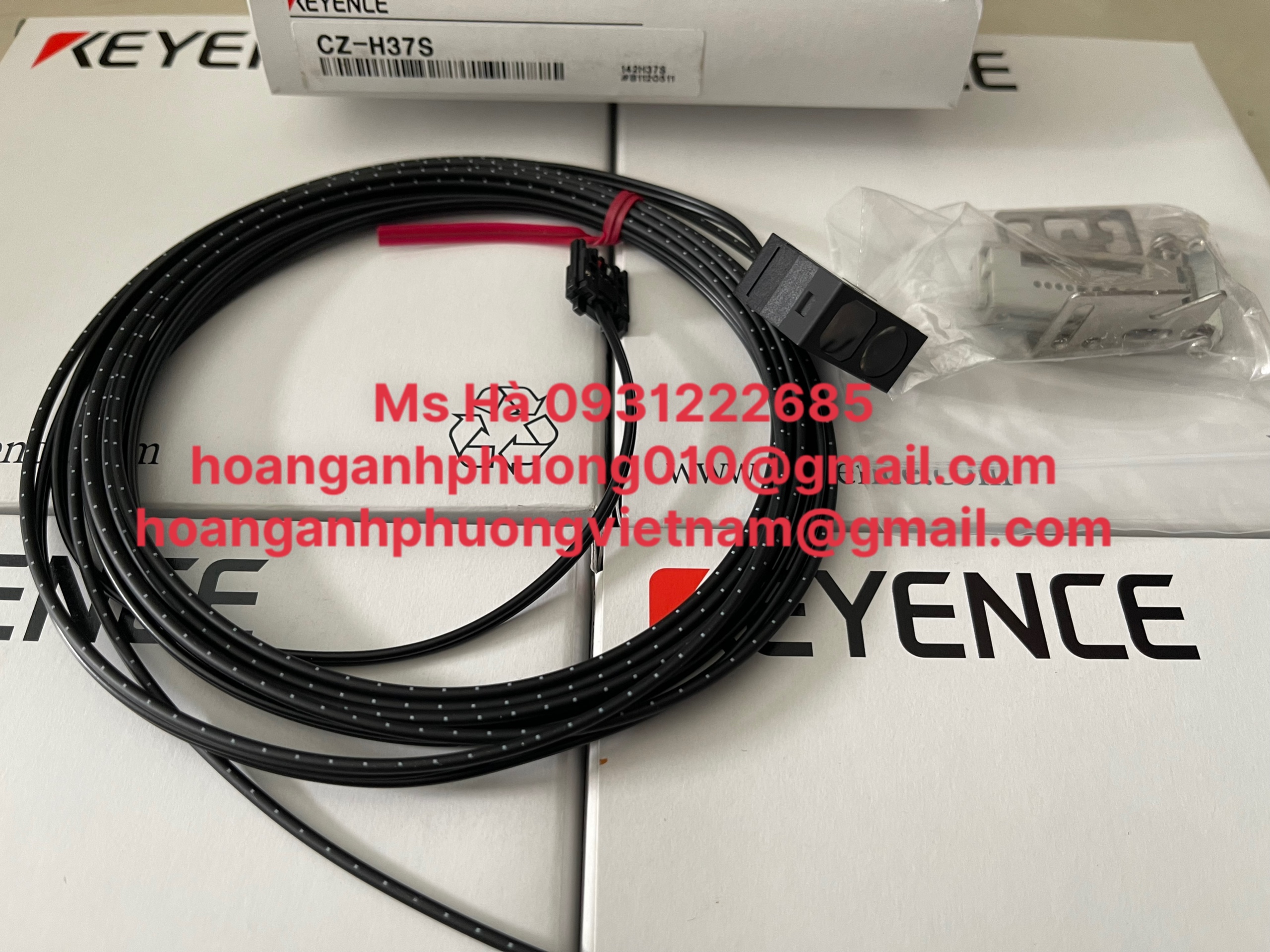 CZ-H37S | cảm biến phản xạ keyence | chóng chói và vệt tia nhỏ